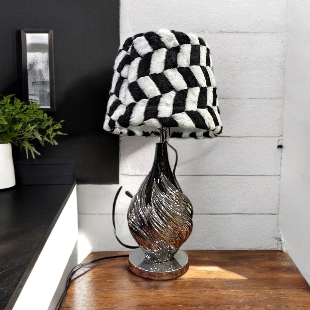 Electric table lamp